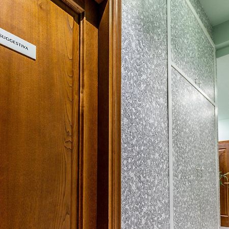 Ale House Hotel Арецо Екстериор снимка