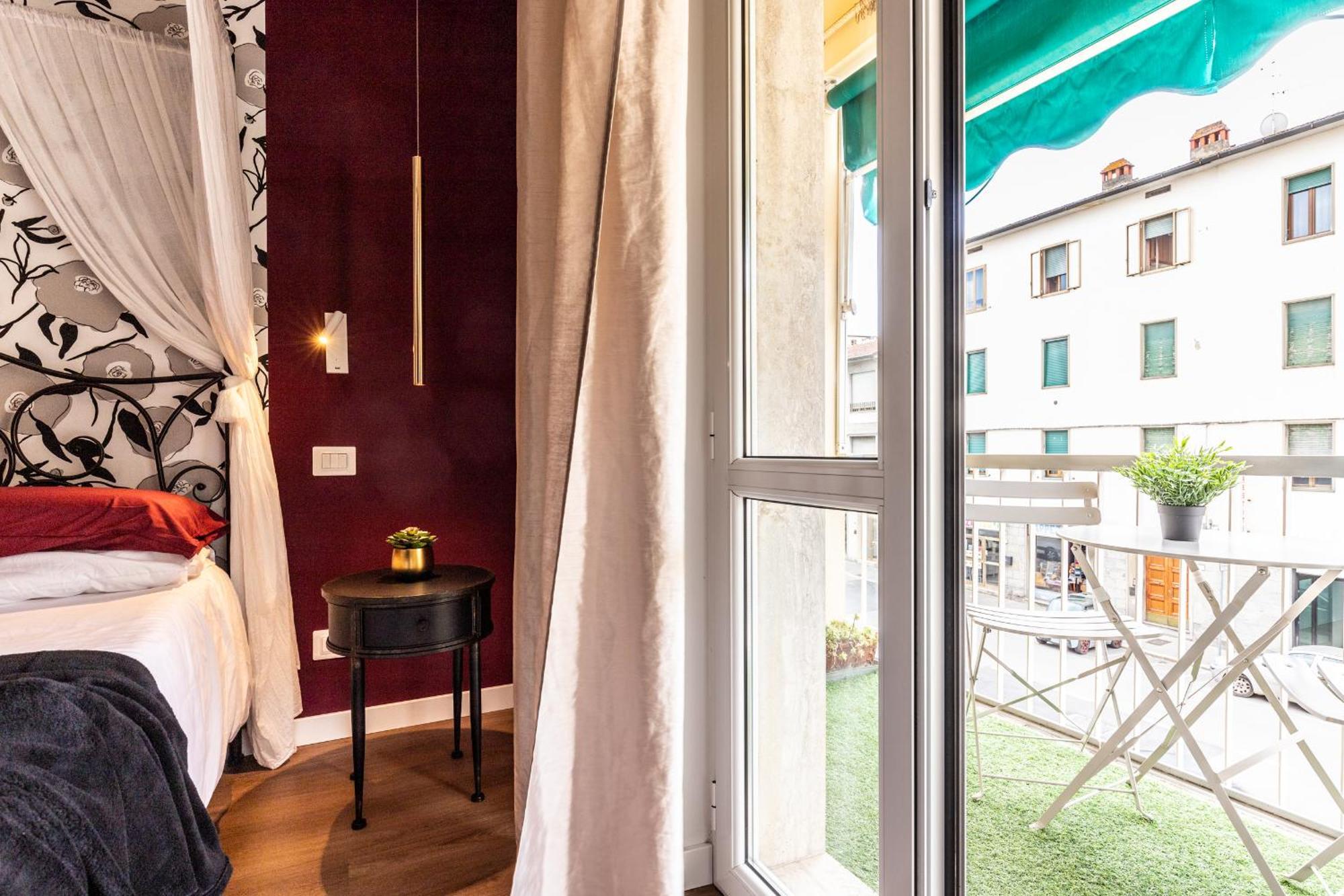 Ale House Hotel Арецо Екстериор снимка